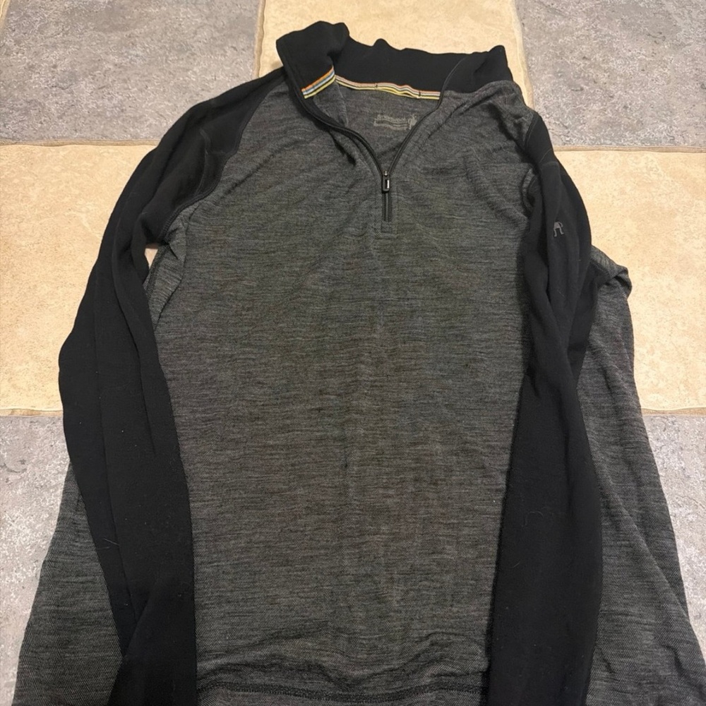 Smartwool Men's Black and Gray Quarter-Zip Shirt